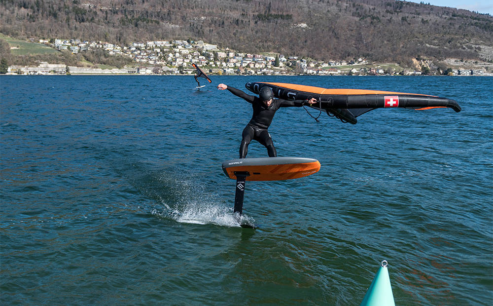 ENSIS Pacer Foil Action
